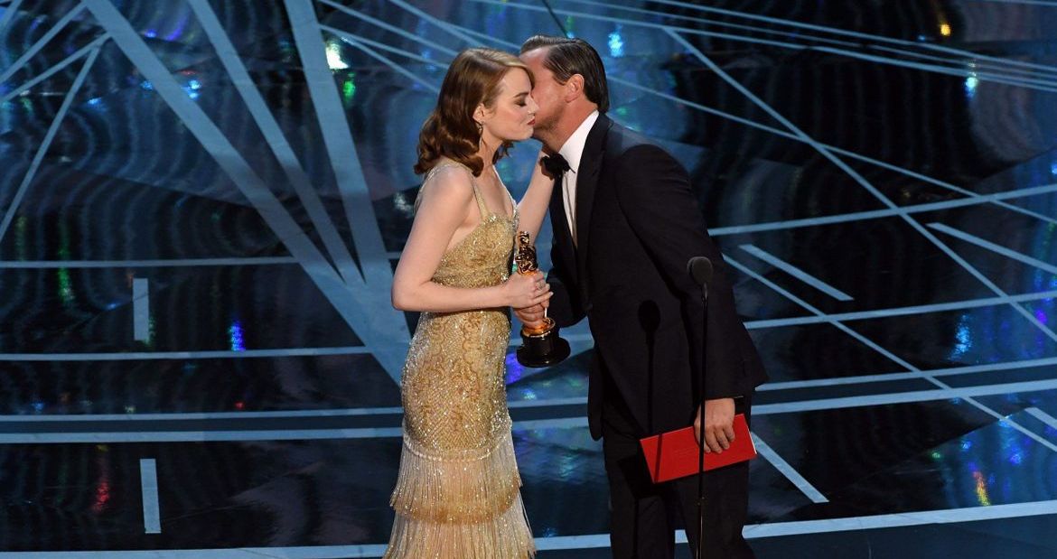 Leonardo DiCaprio presenting Best Actress to Emma Stone