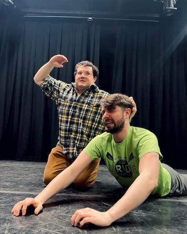 Beckett Conwell and Max Robnett rehearse "Spaceworms"